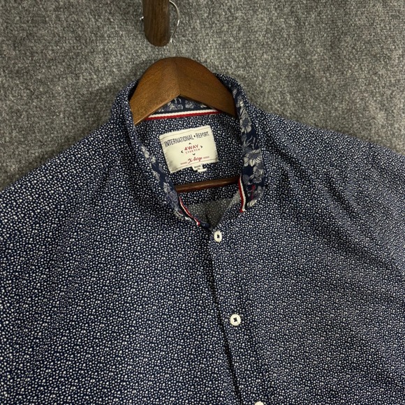 International Report Mens Shirt Extra Large XL Blue Floral 4 Way Stretch - Picture 1 of 7